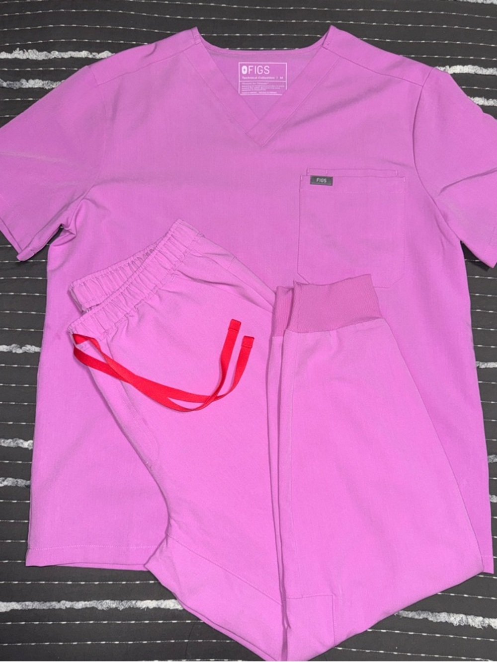 Figs Magenta Scrub Set with Red Drawstring